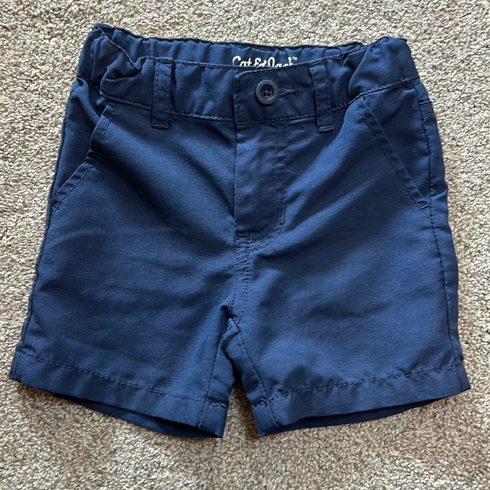 Boys shorts, cat & Jack size 18 MOS